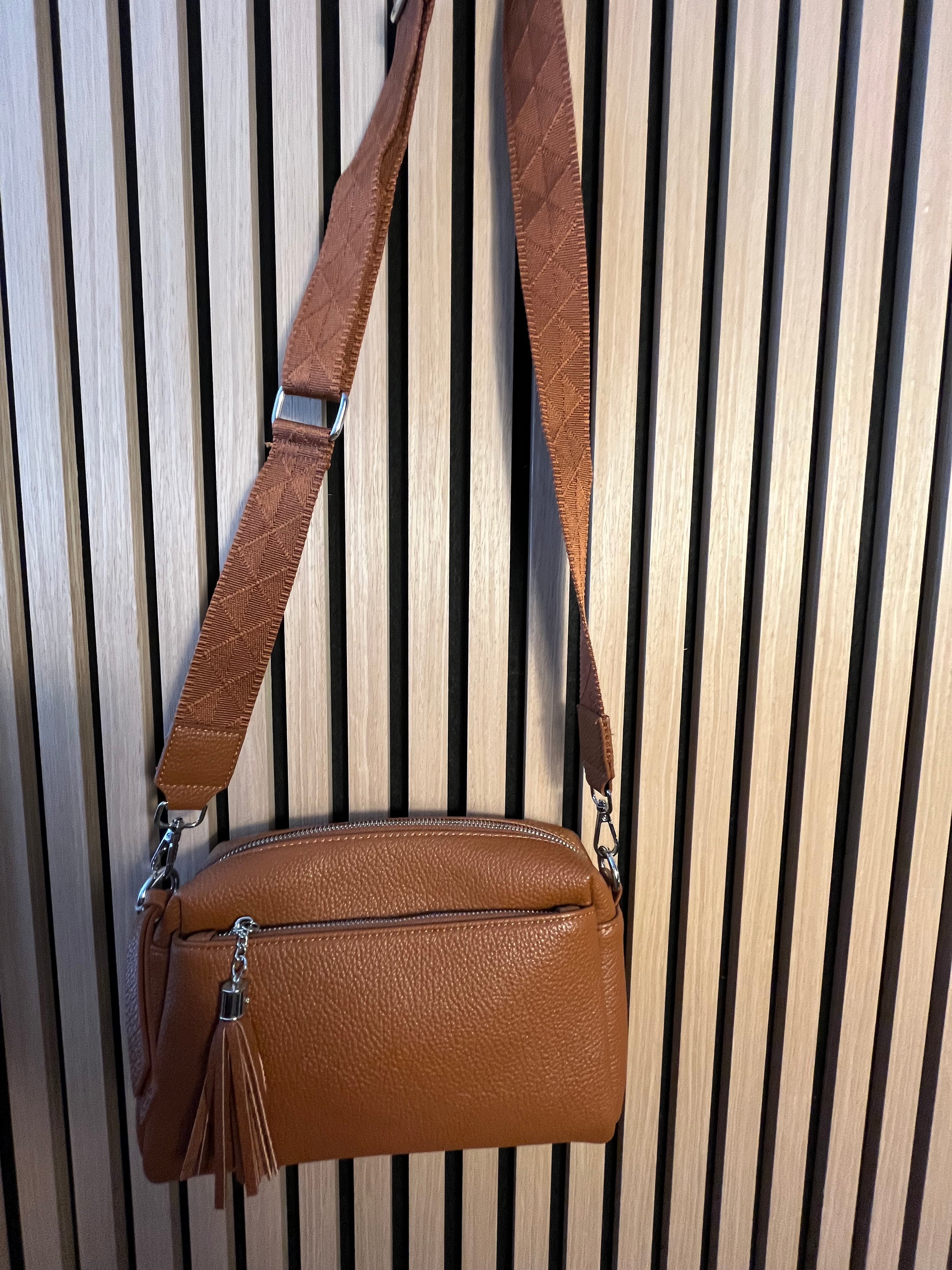 TASCHE crossbody Kunstleder