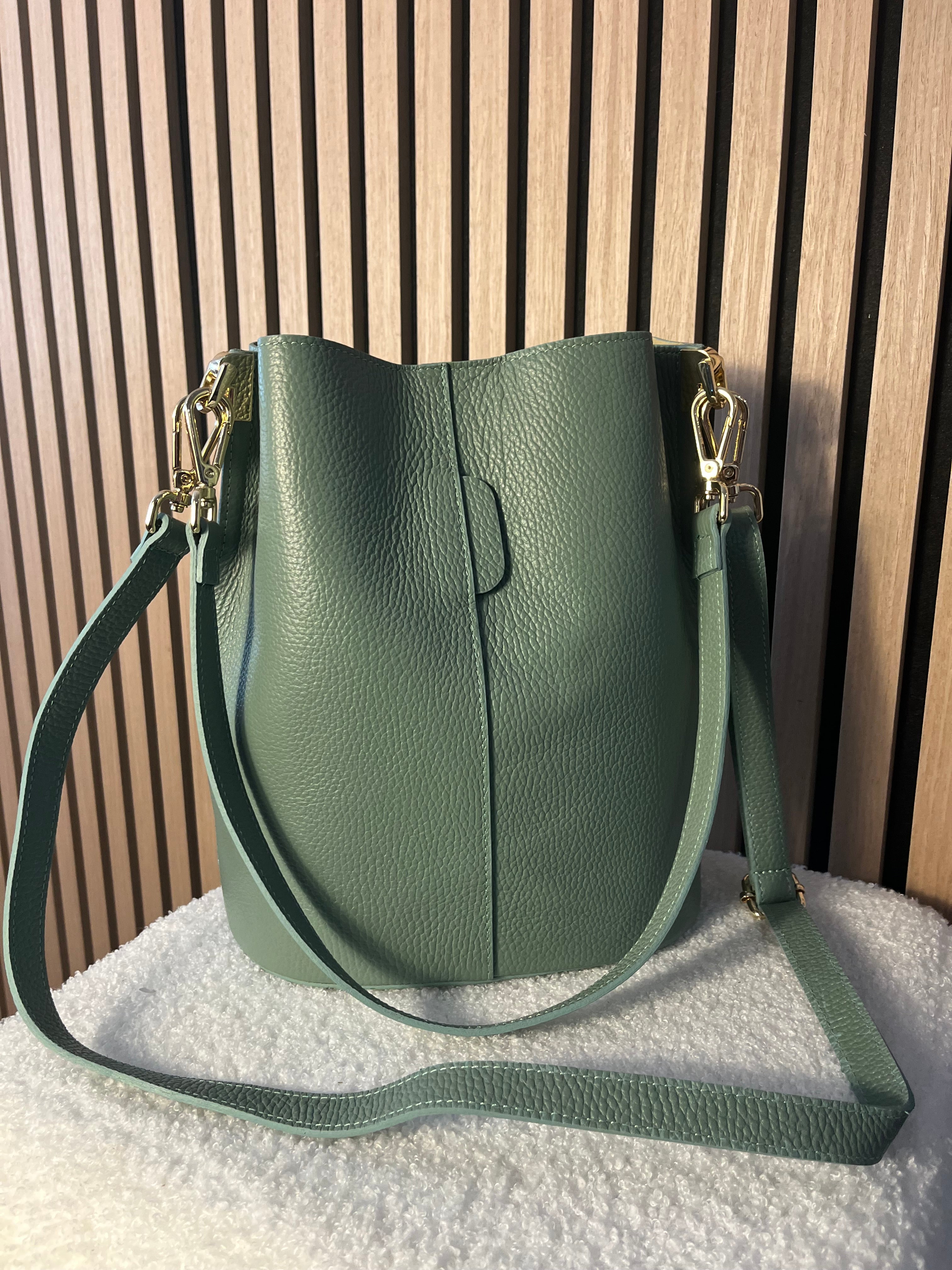 Tasche Leder Beutelform 