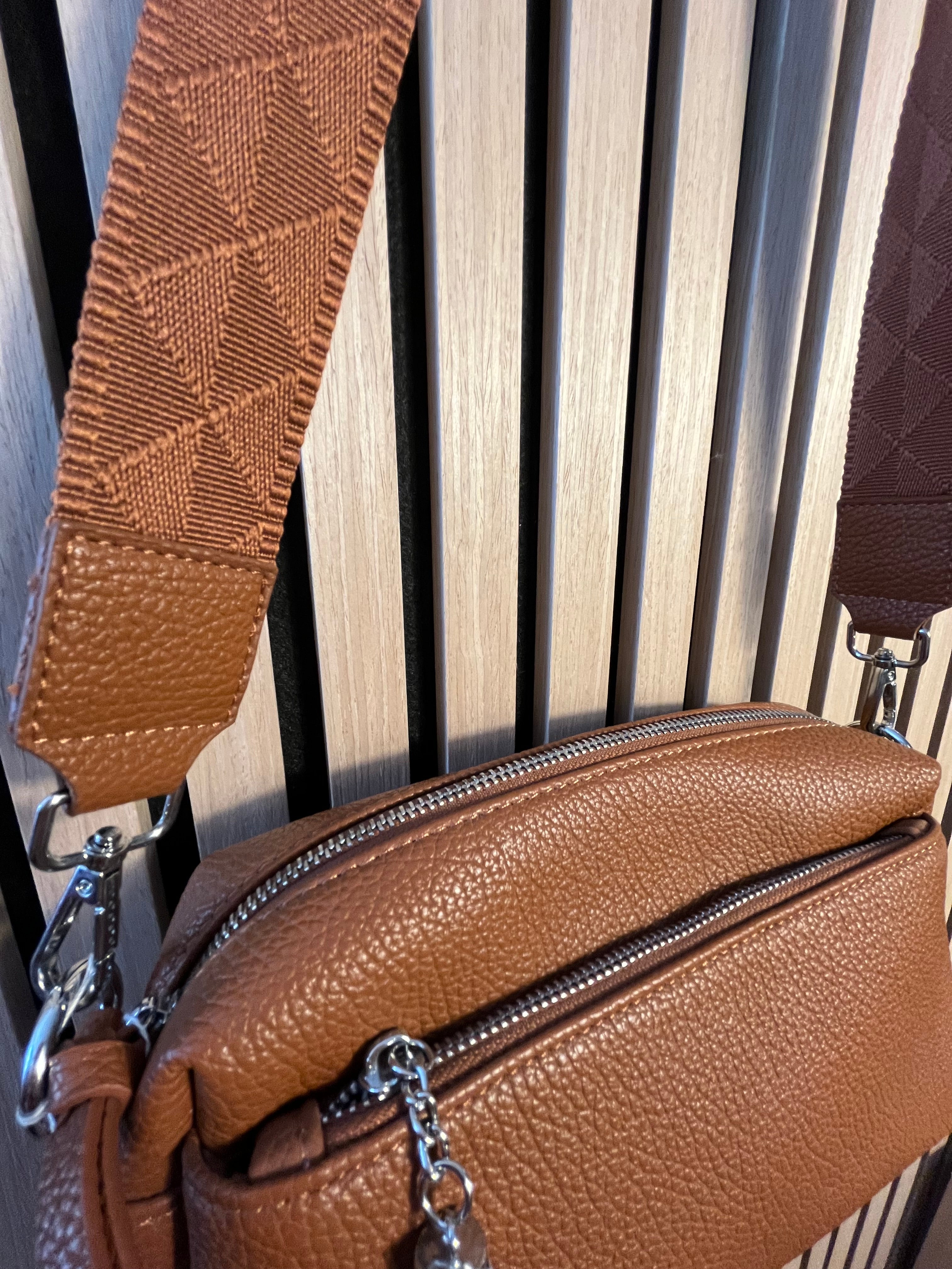 TASCHE crossbody Kunstleder