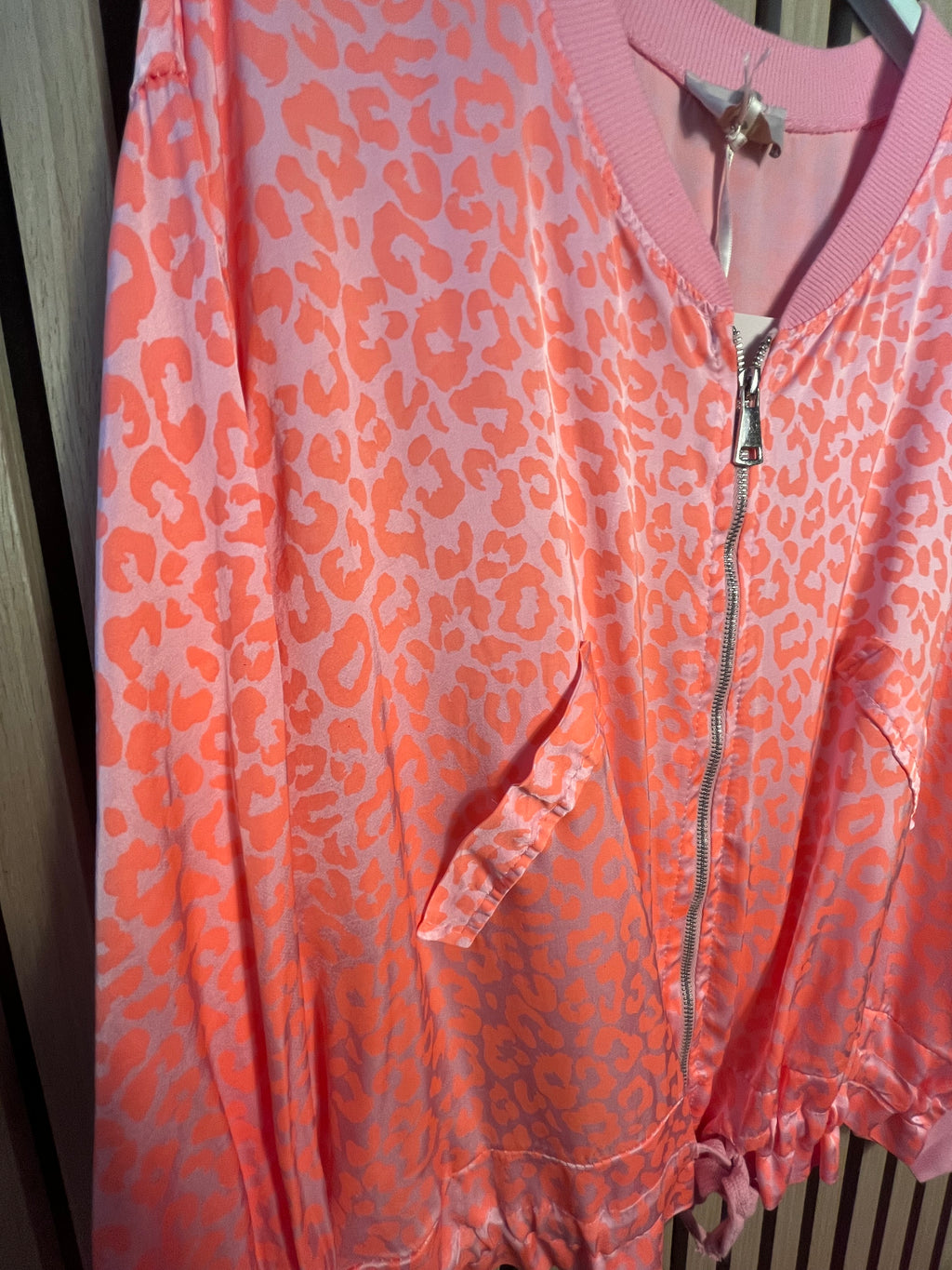 jacke leo neon