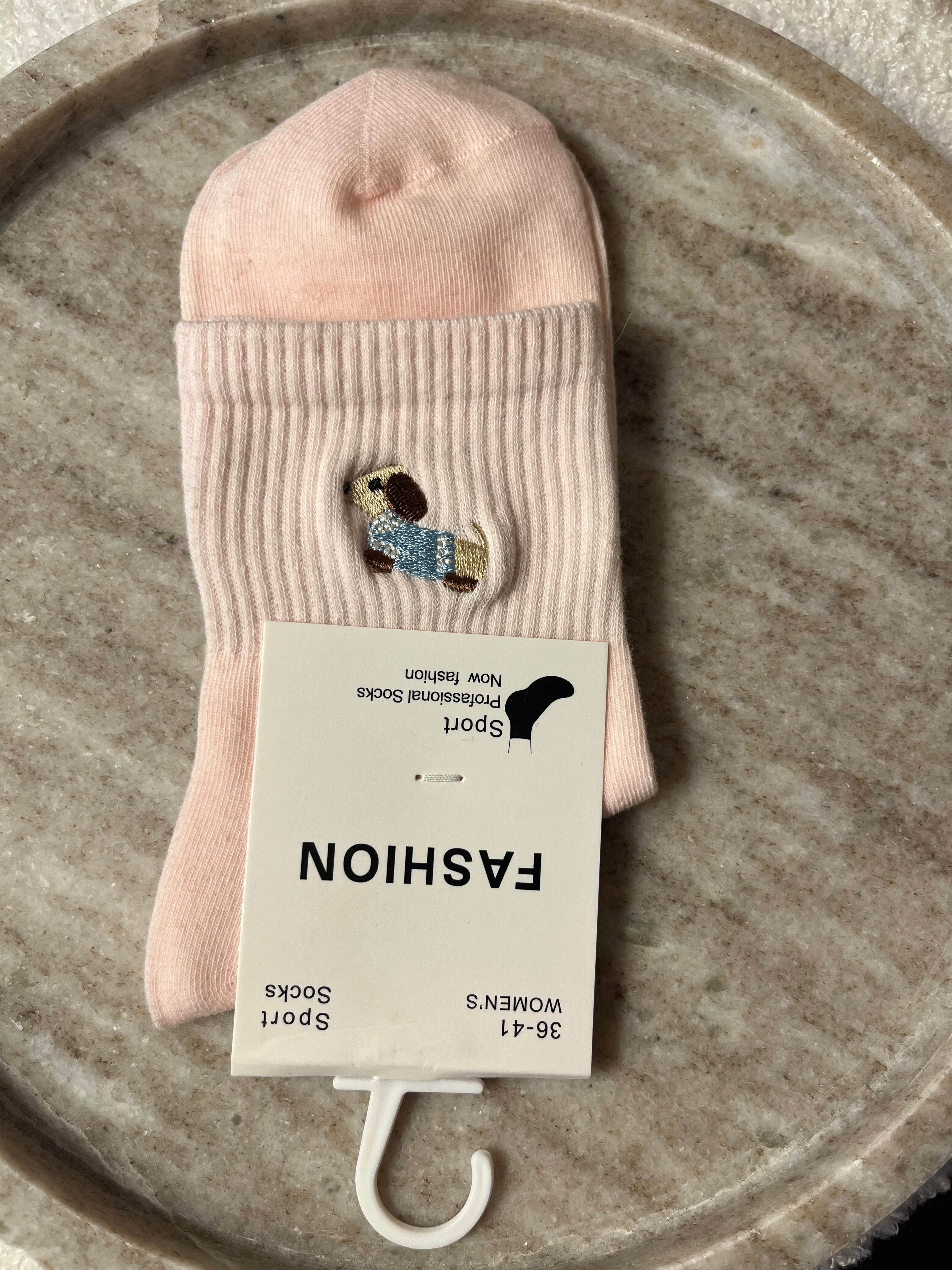 Socken Dackel gestickt