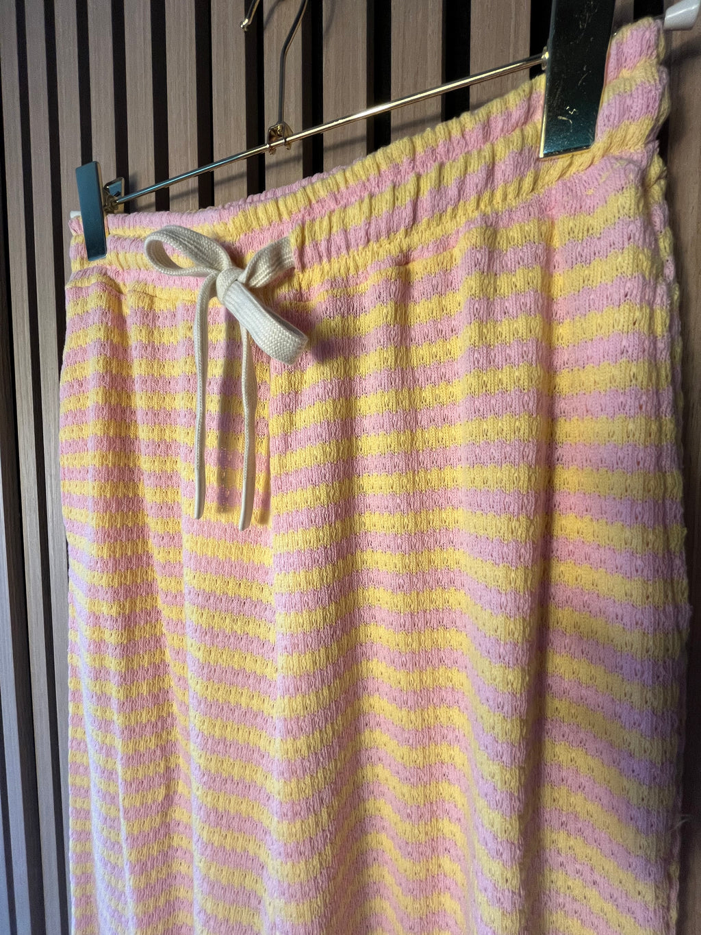 Hose im Strickdesign