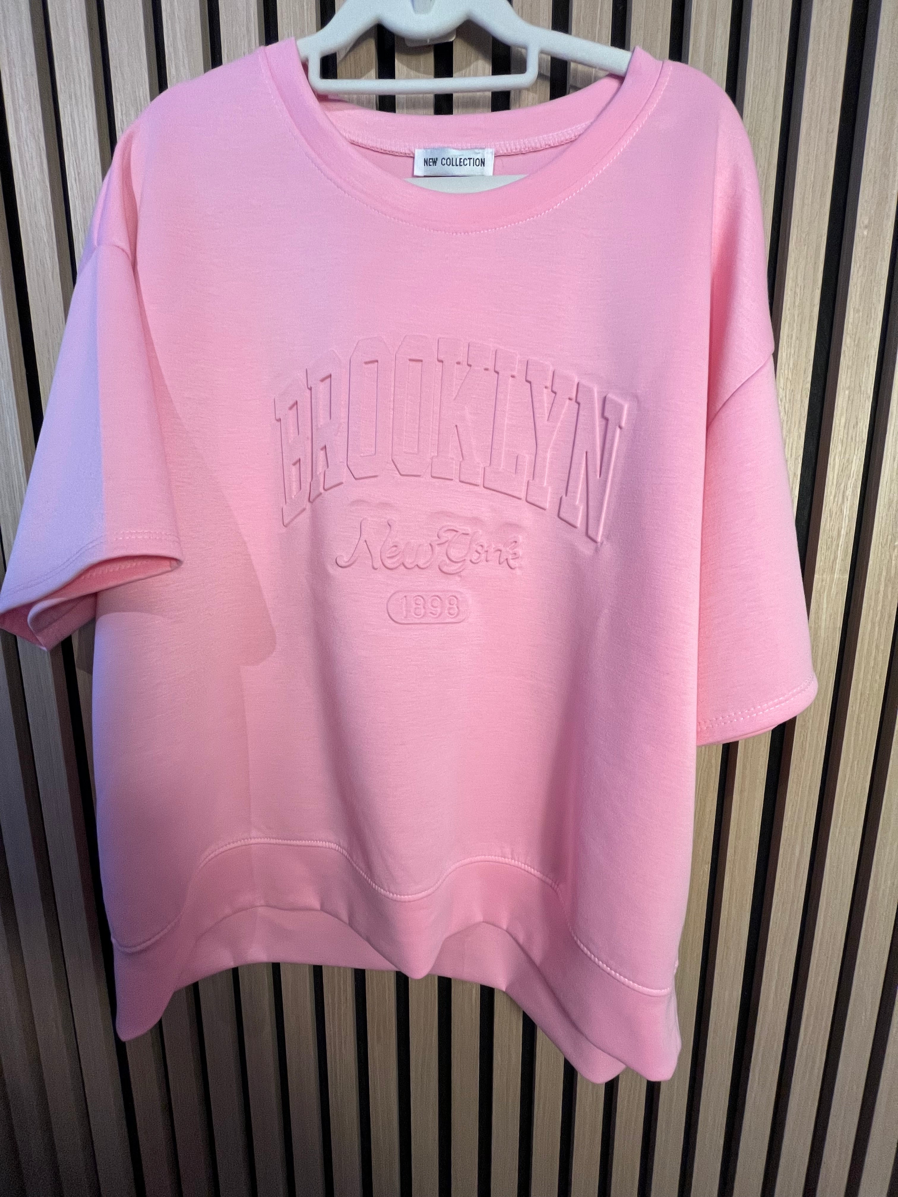 Butterstoff Shirt mit Brooklyn Schriftzug