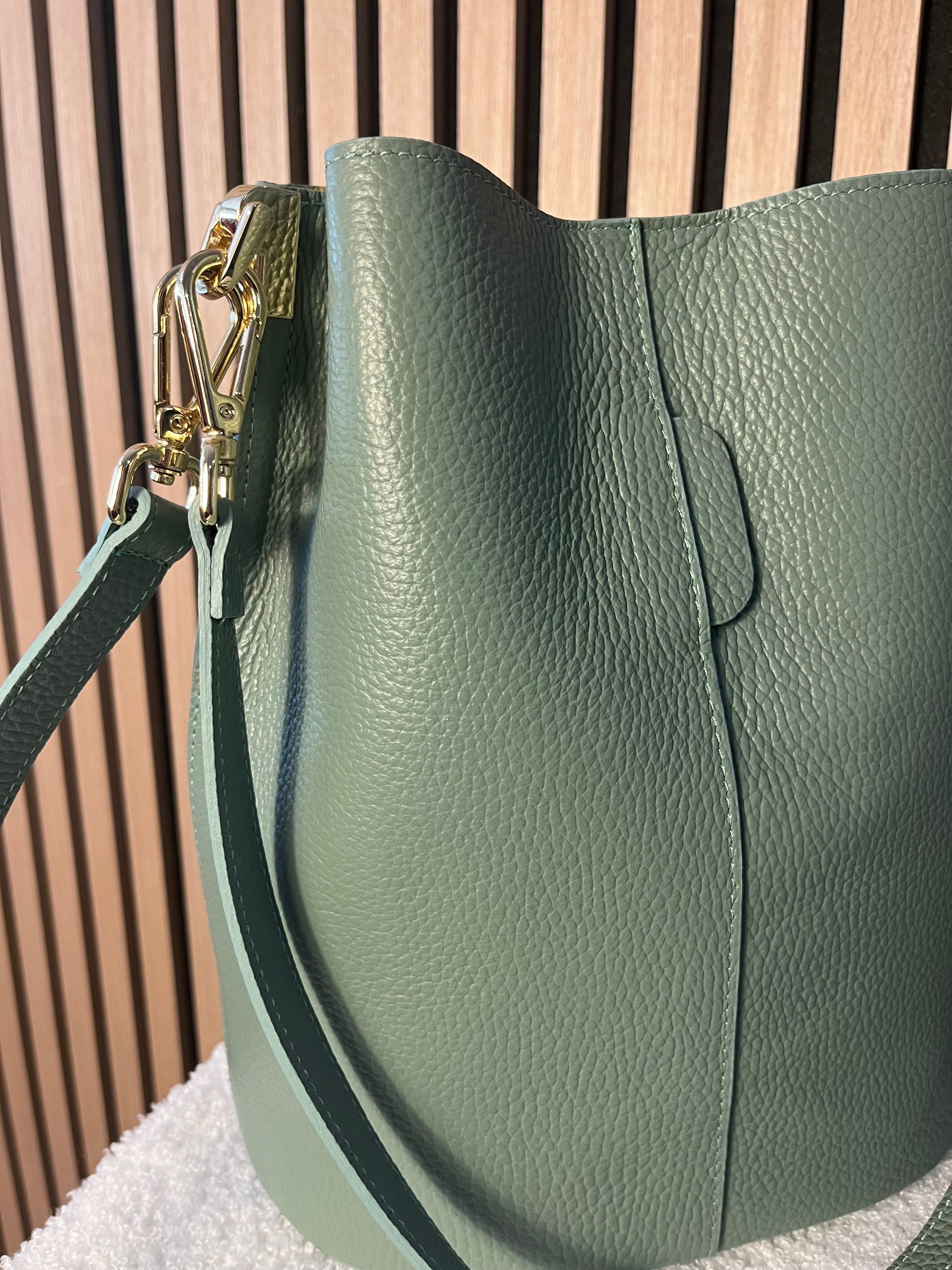 Tasche Leder Beutelform 