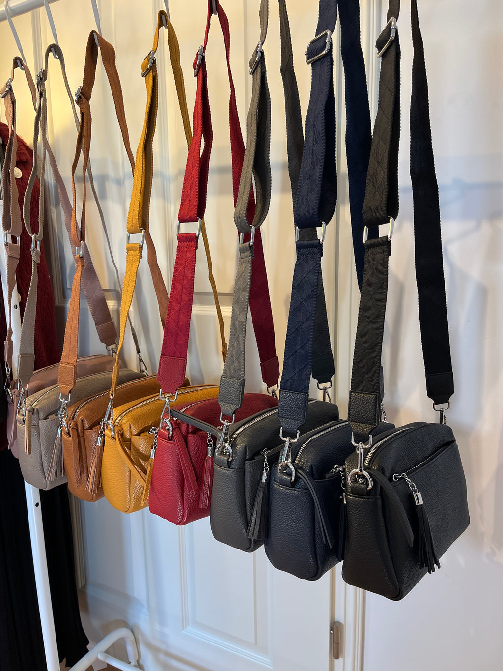 TASCHE crossbody Kunstleder
