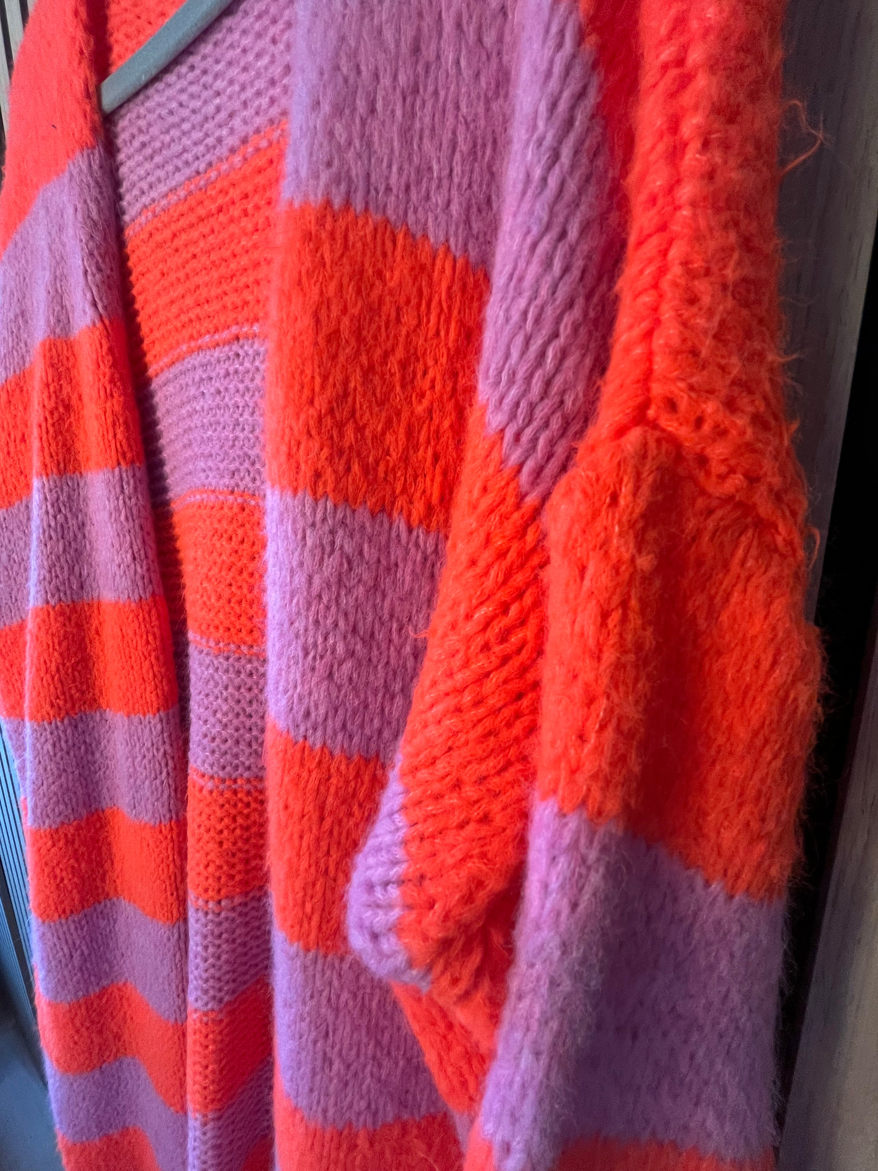 Lange Strickjacke Cardigan mit Streifen