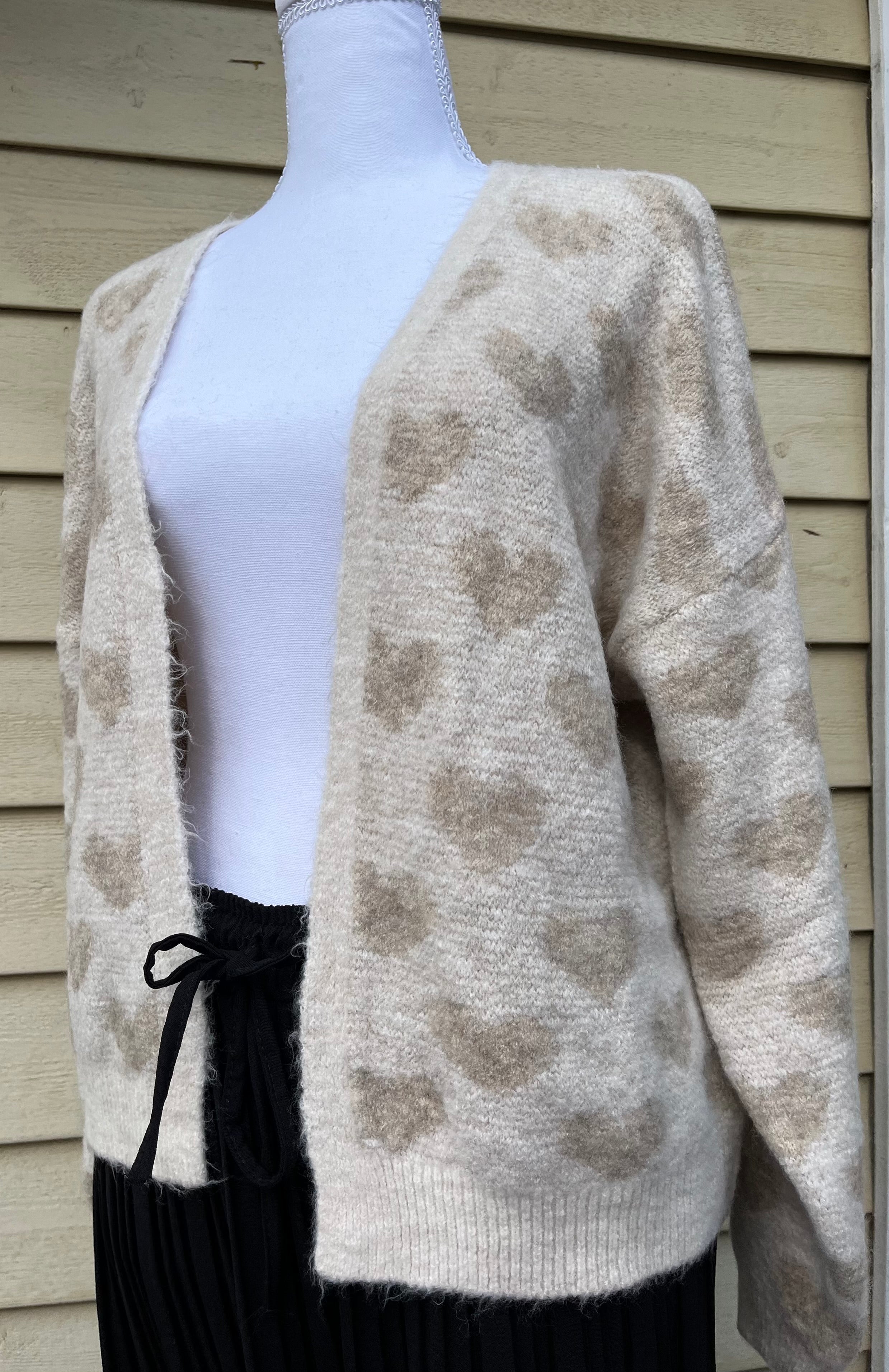 Cardigan mit Herzen kurz pink beige