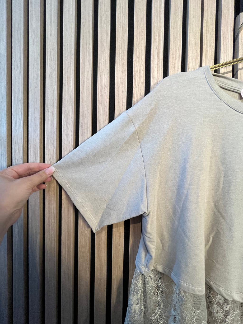 Spitzen Shirt beige schwarz braun grau