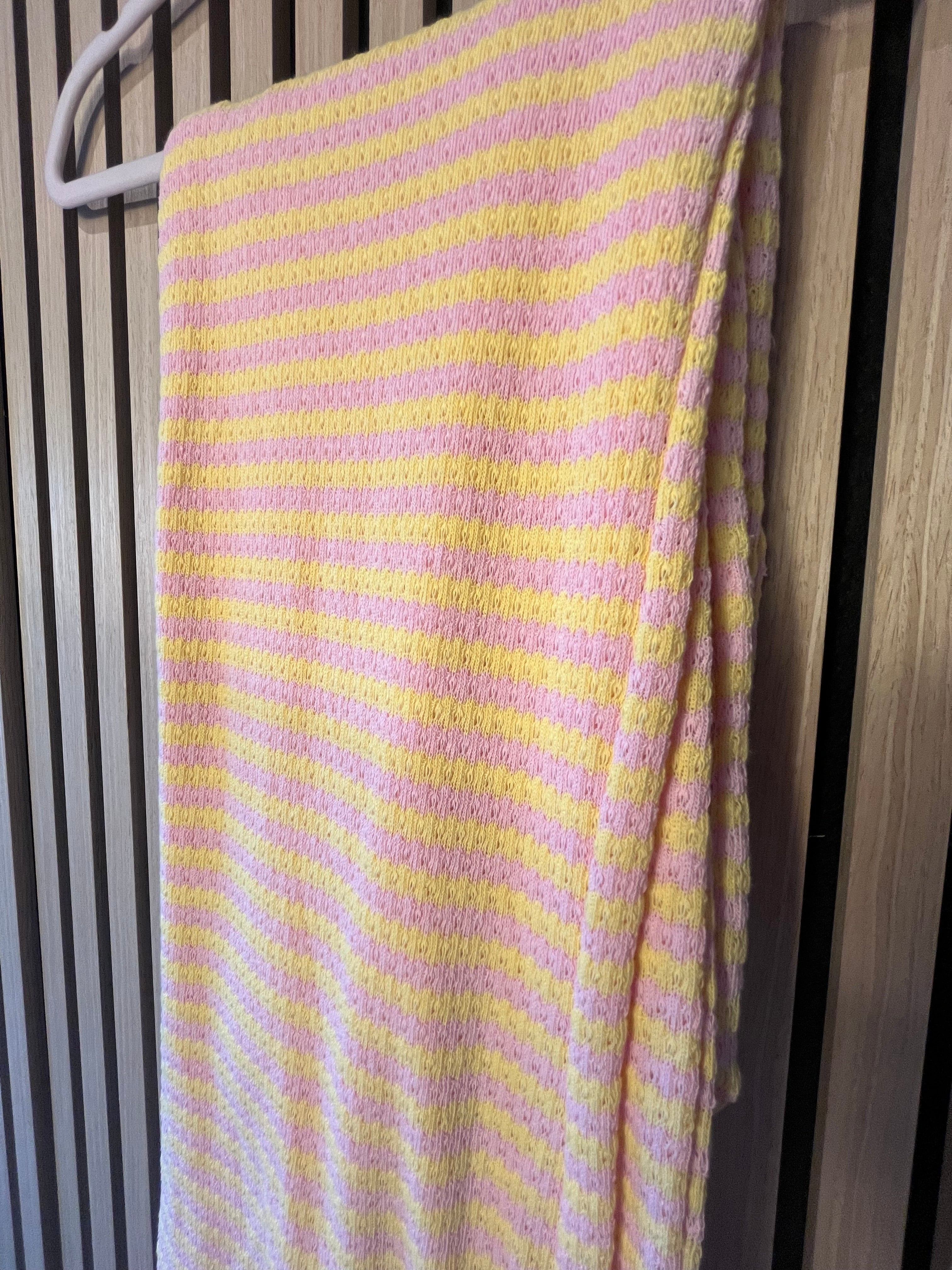 Hose im Strickdesign