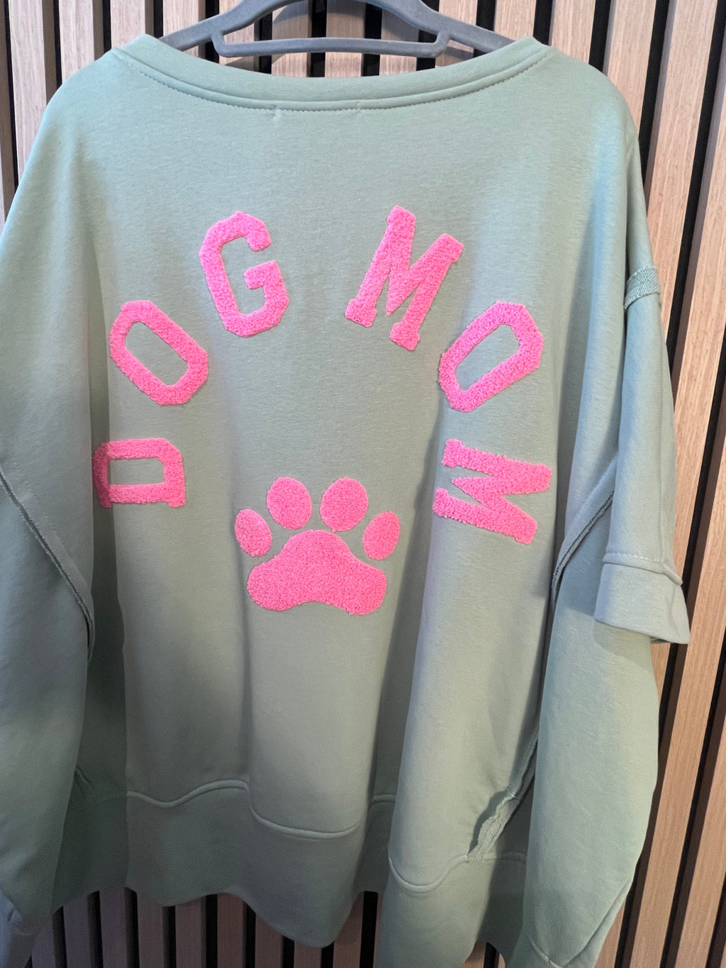 Dog Mom Pullover 