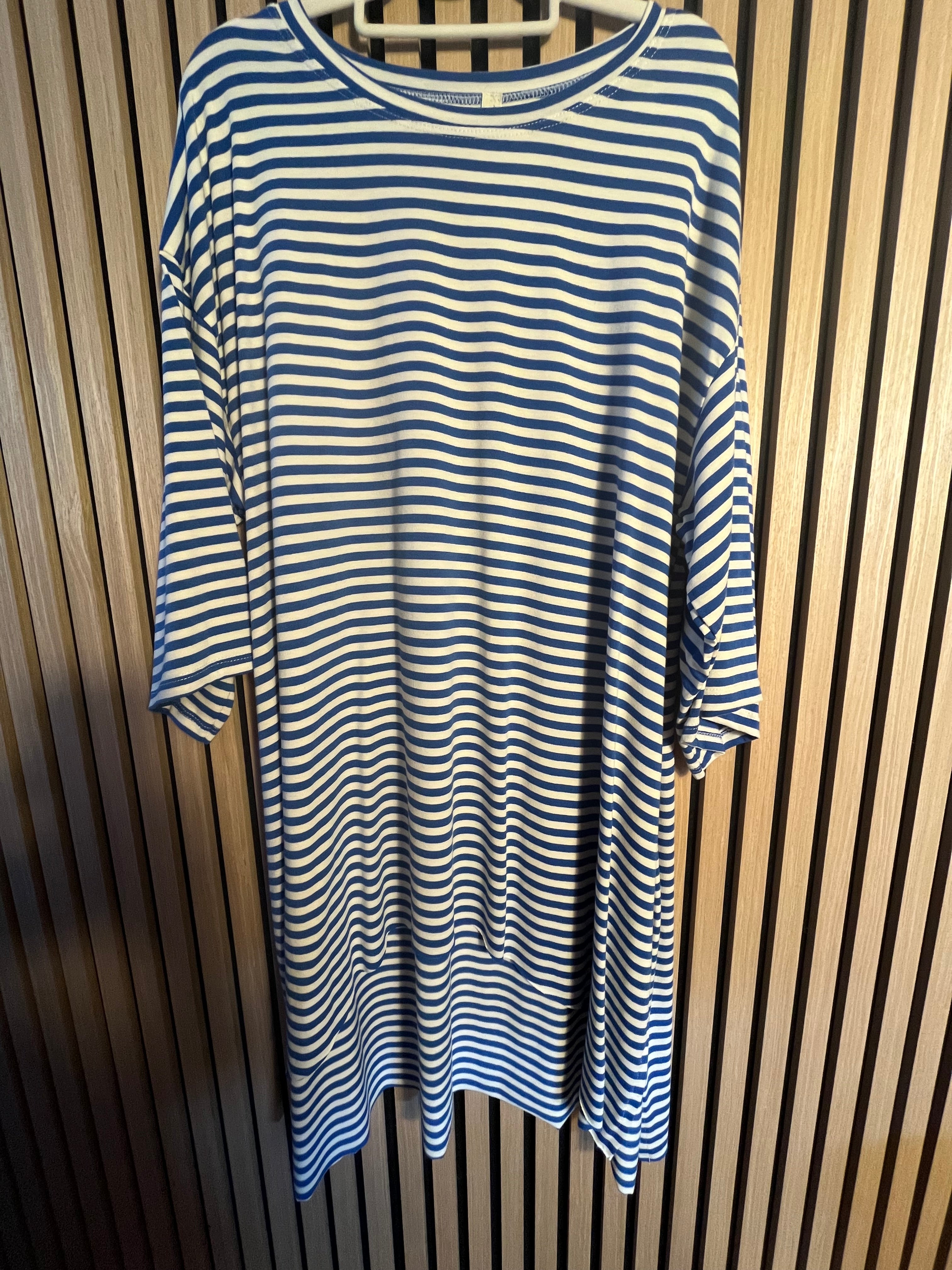Long Shirt plussize curvy Streifen