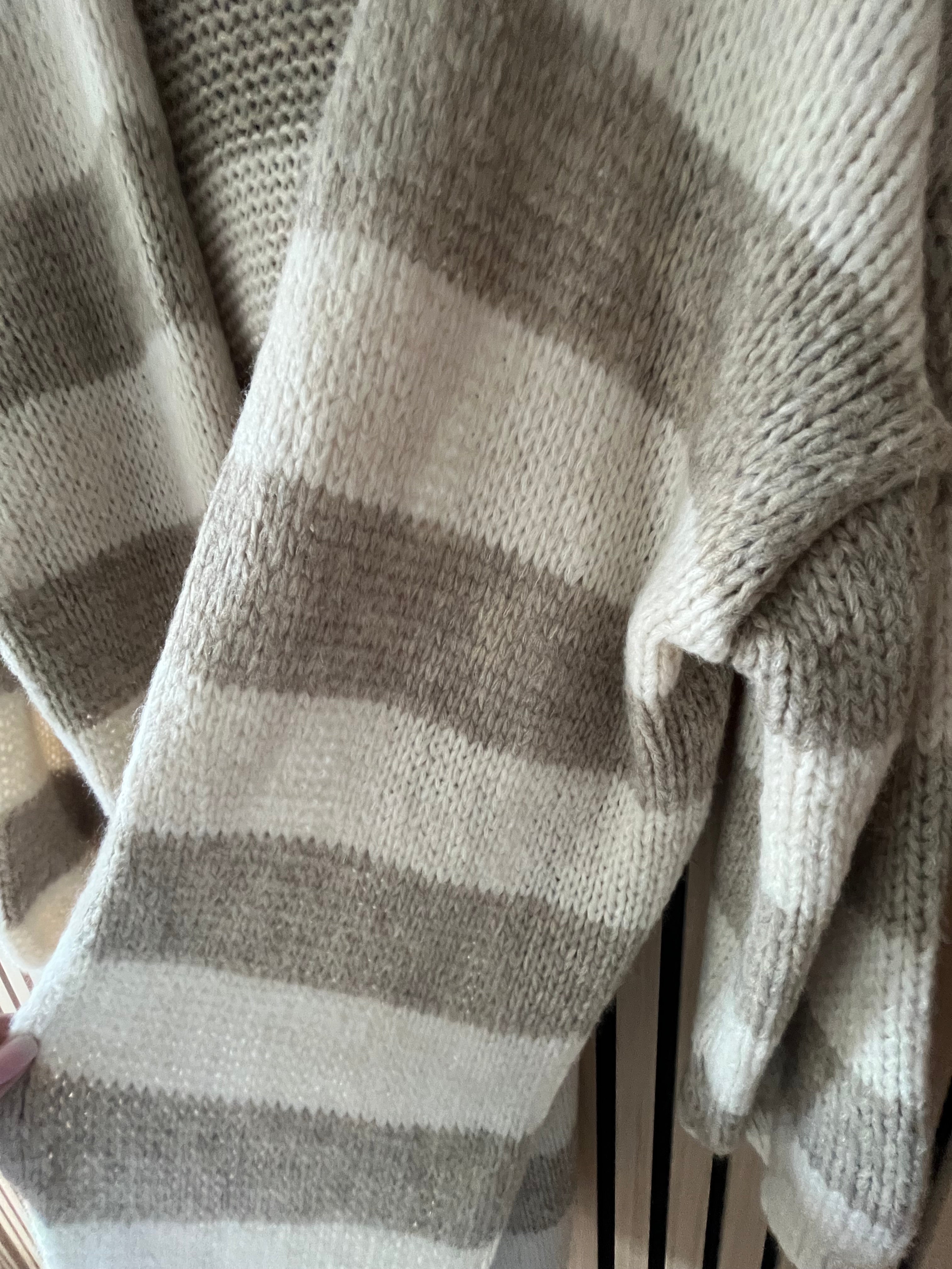 Lange Strickjacke Cardigan mit Streifen