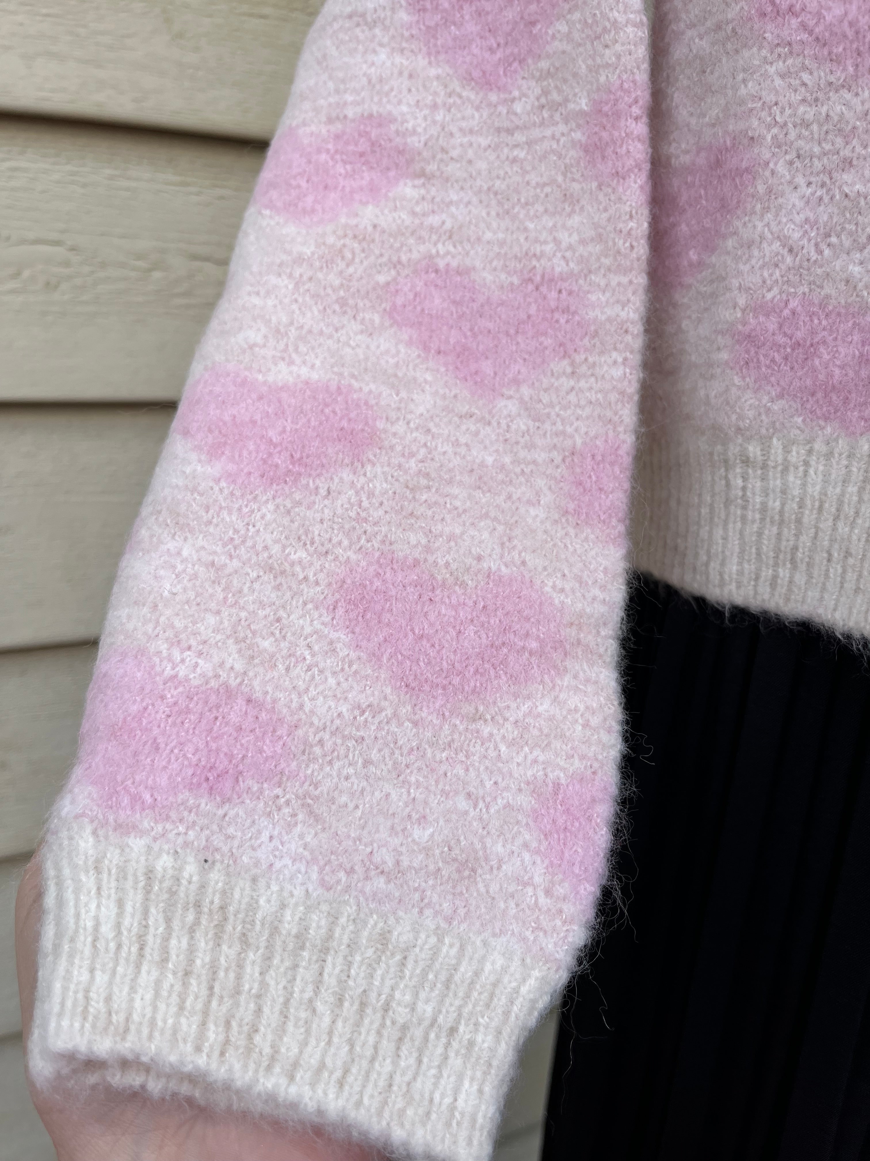 Cardigan mit Herzen kurz pink beige
