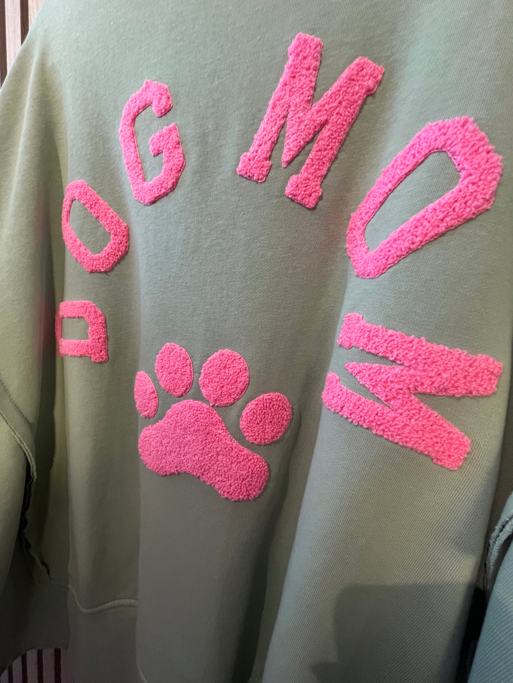 Dog Mom Pullover 