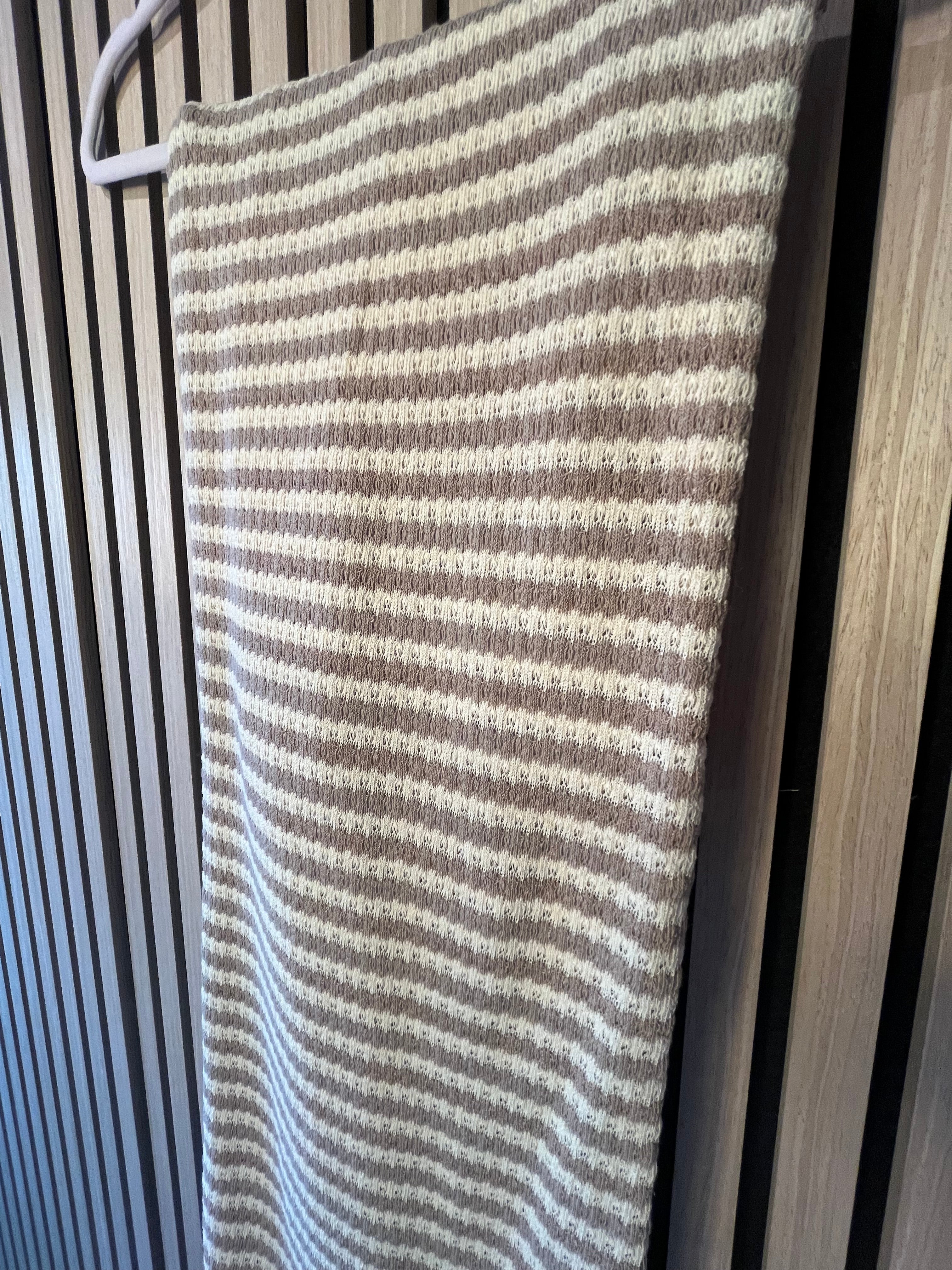 Hose im Strickdesign