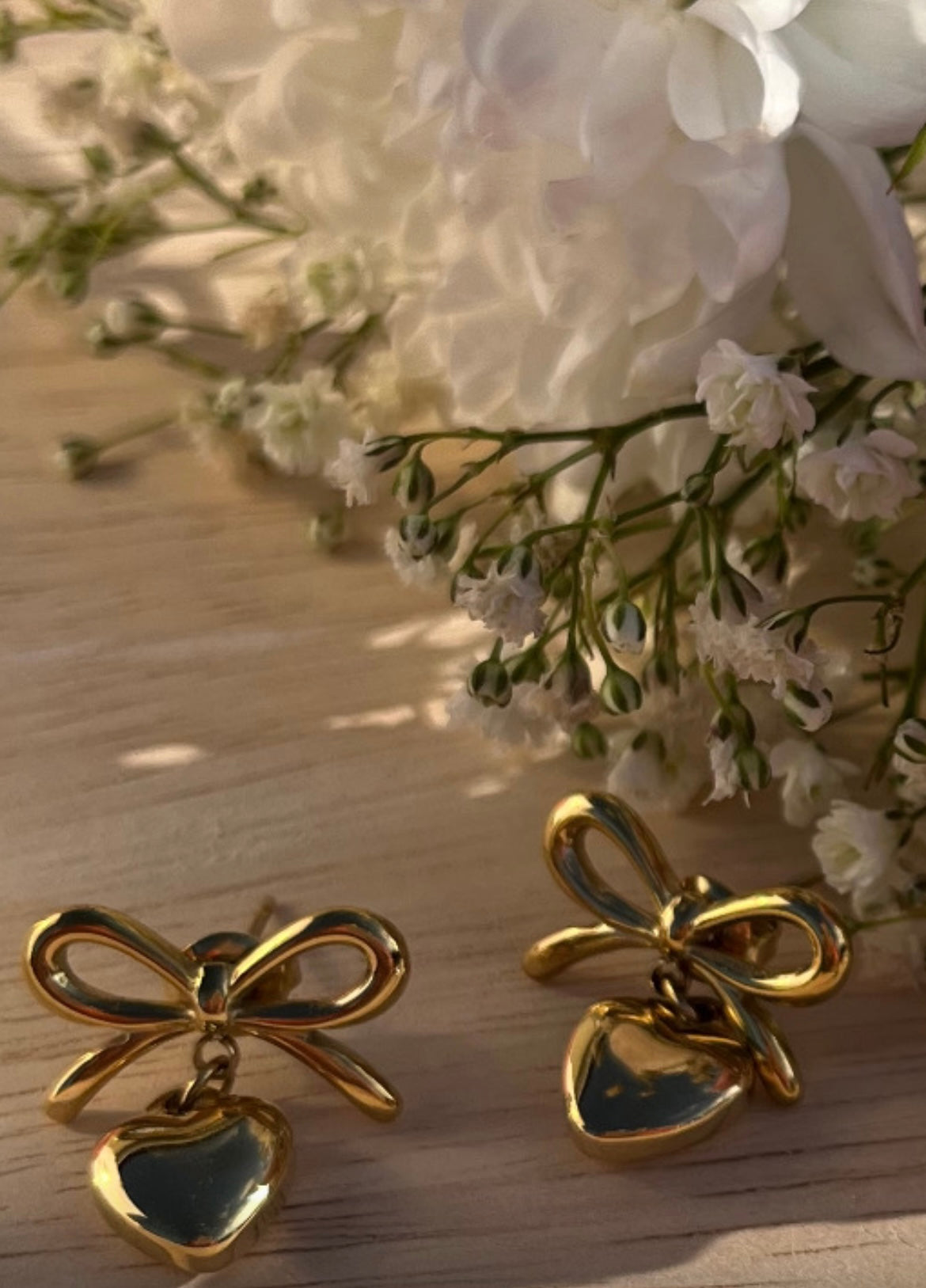 Ohrrringe Schleife mit Herz silber gold
