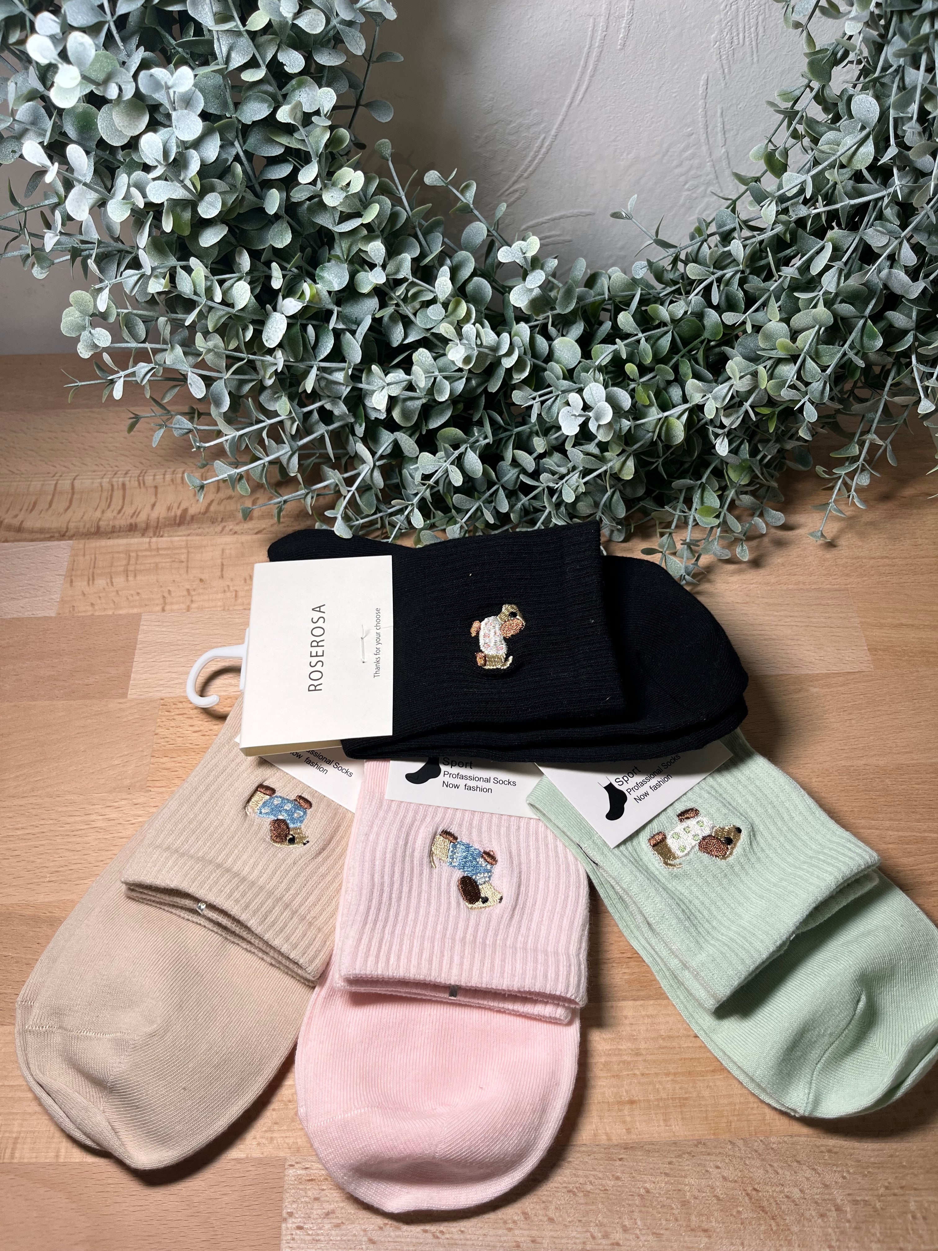 Socken Dackel gestickt