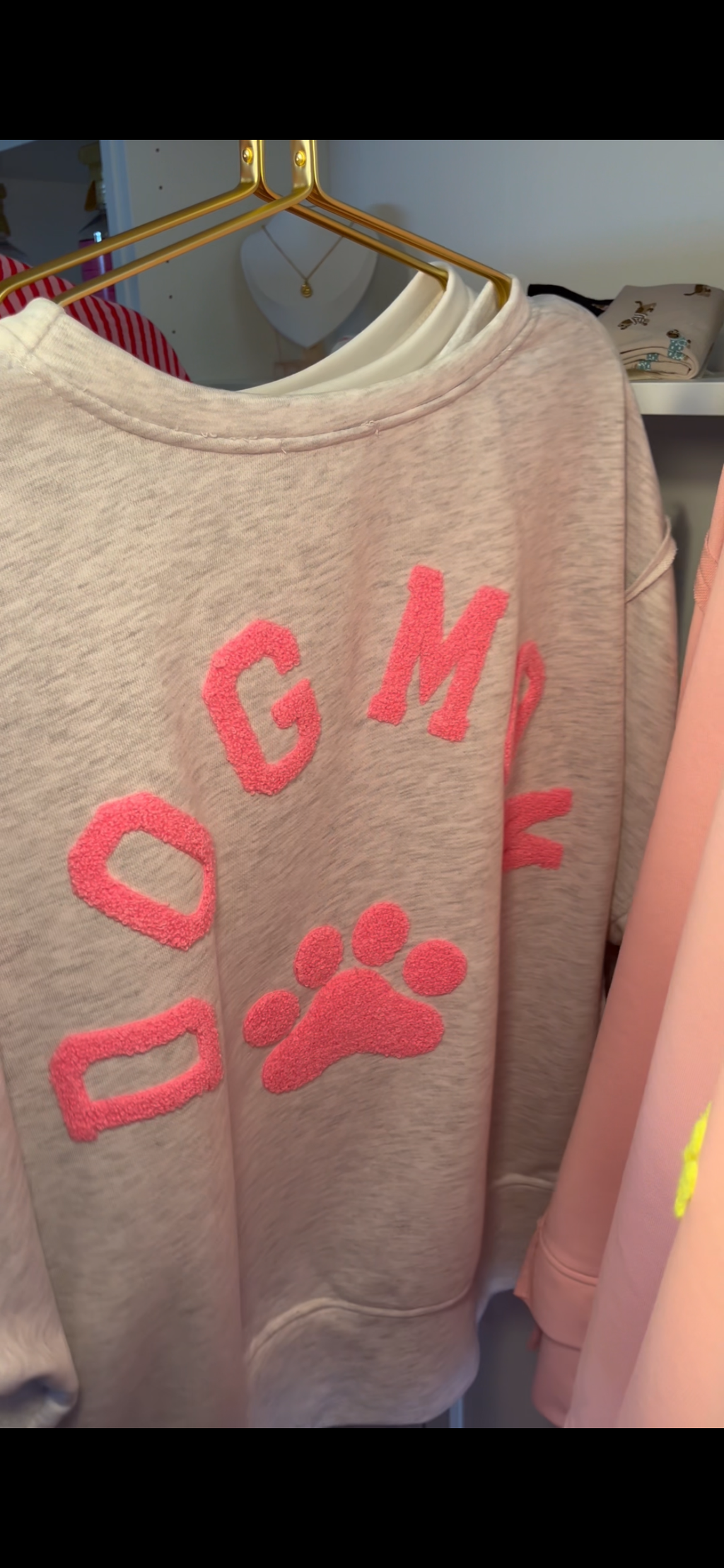 Dog Mom Pullover 