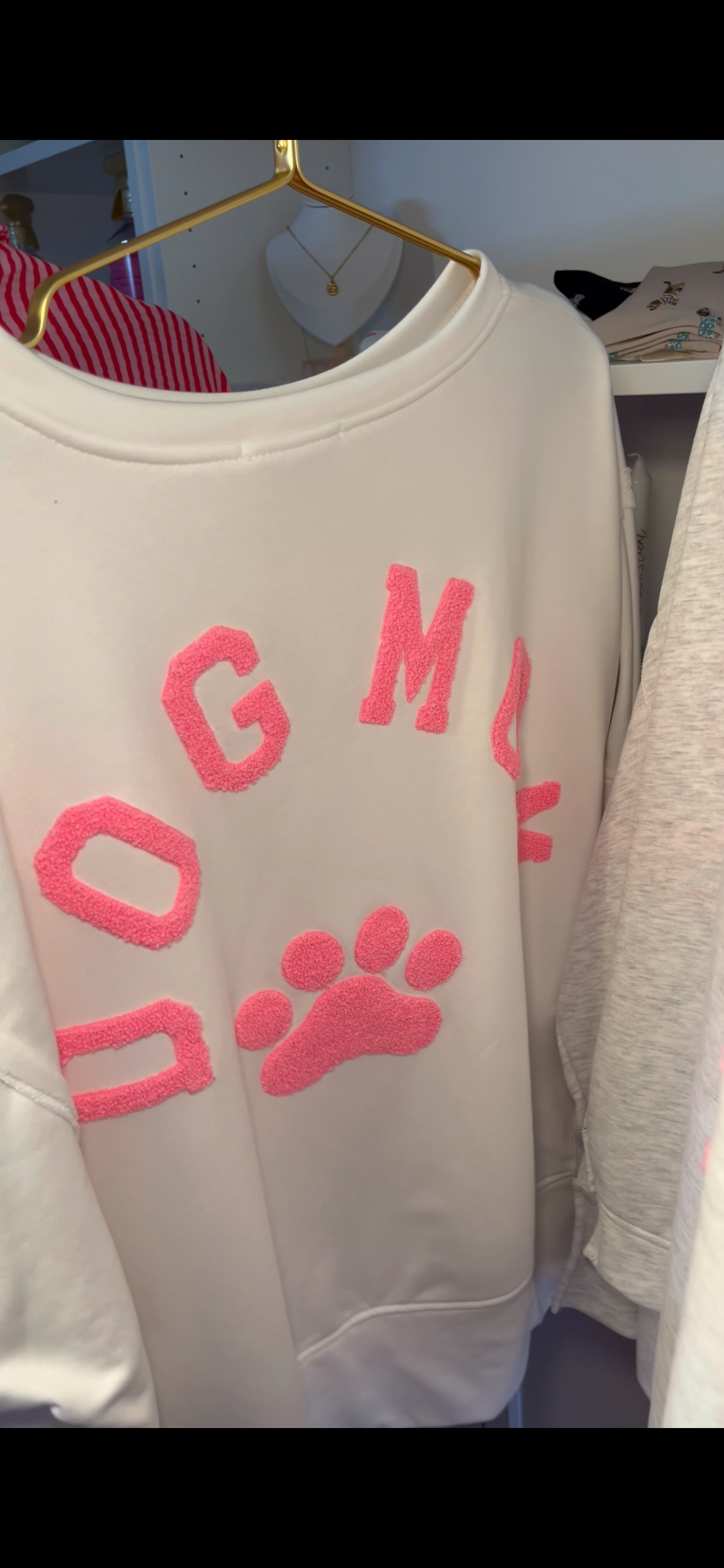 Dog Mom Pullover 
